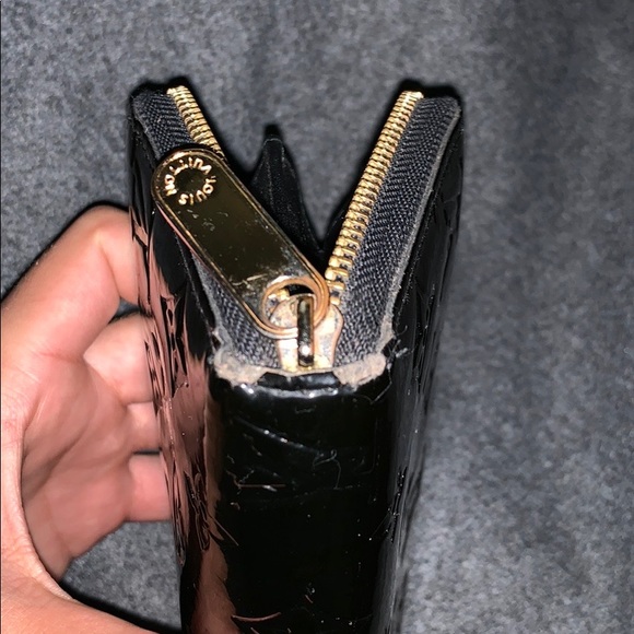 Louis Vuitton Female Wallet - Picture 5 of 8